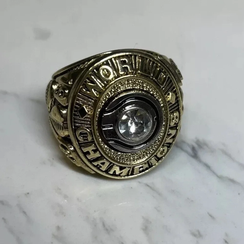 1965 Boston Celtics NBA Championship Costume Ring Bill Russell‎ John Havlicek
